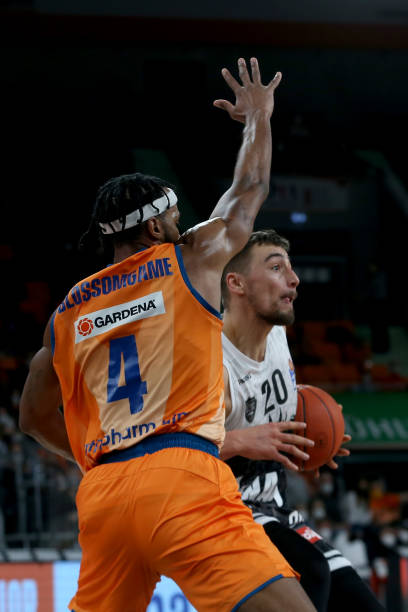 会考虑征召 会考虑征召