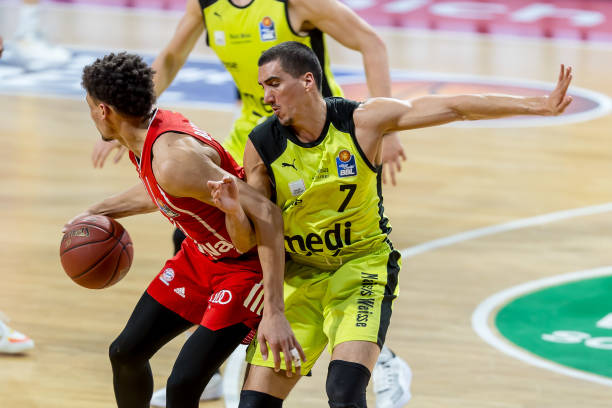 的舞台上 的舞台上