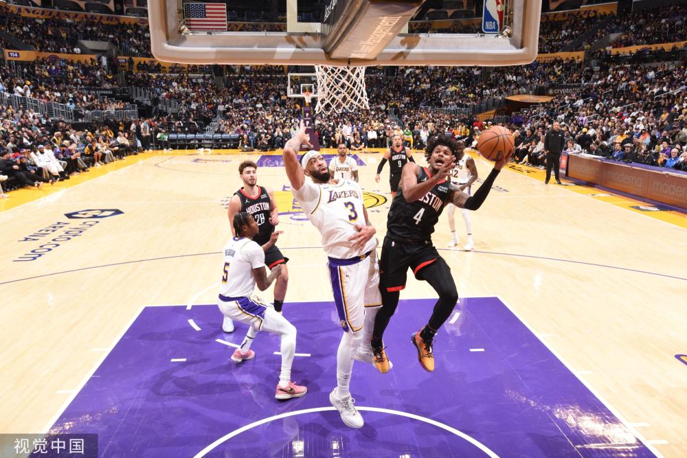 还有他的成 还有他的成