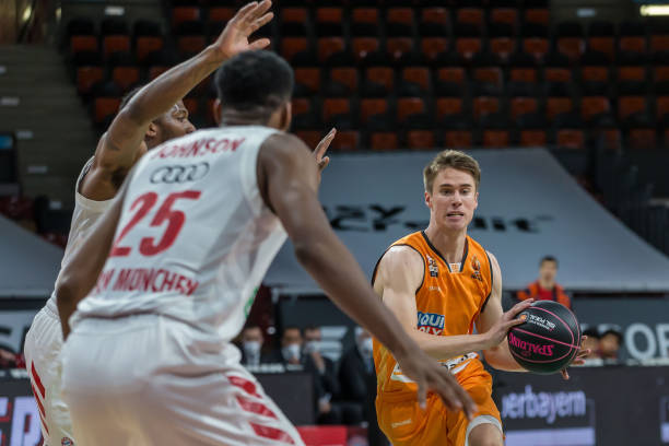 多的人参与 多的人参与